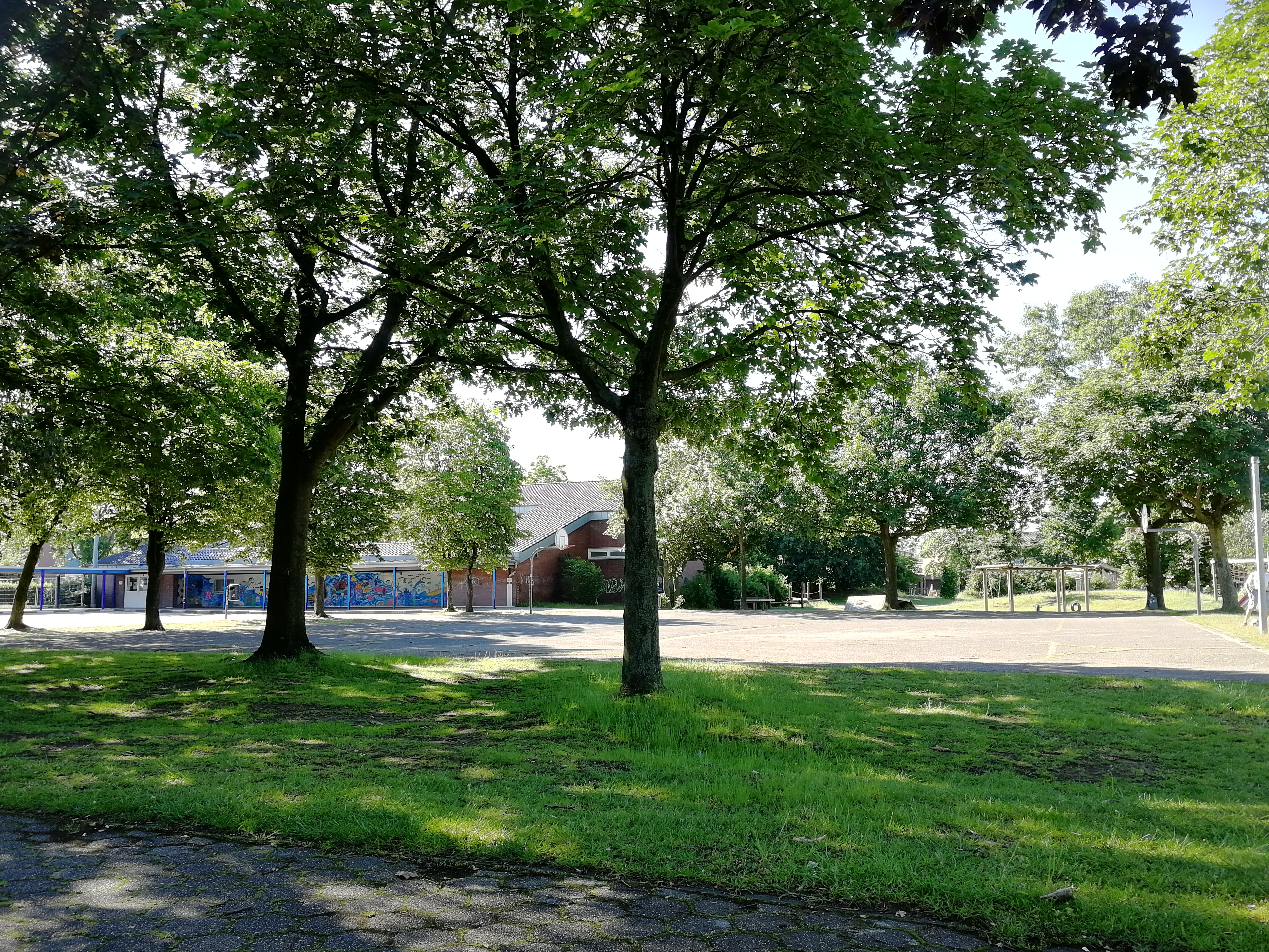 Das Schulgebäude der Grundschule Am Annaberg